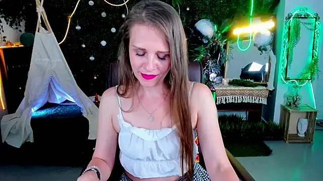 EmiliaBedy Chat XXX live