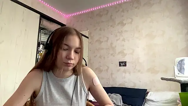 Pokazy przed kamerką – Sonya_Solnarima
