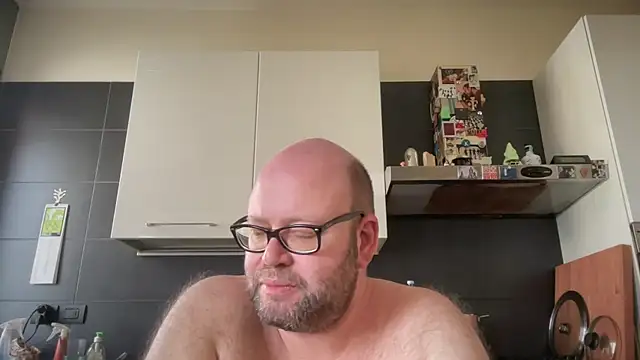 theitalianbear 网络视讯表演