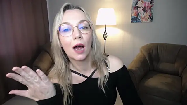 Ava_Elior élő XXX-chatje