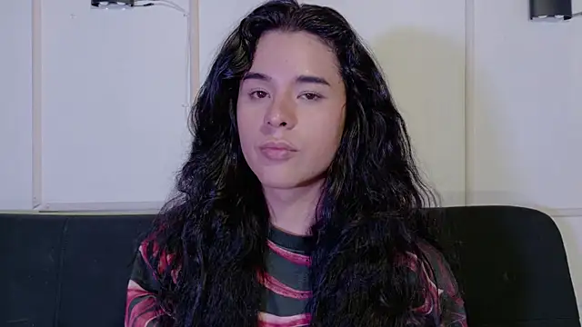 دردشة Angel-umbra الجنسية المباشرة