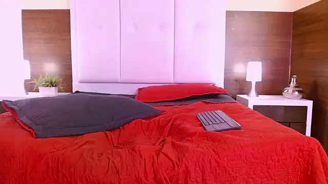 Chloe014_ 现场XXX聊天