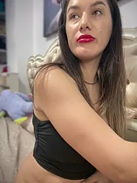 Chat +18 de HotXMom_ ao vivo