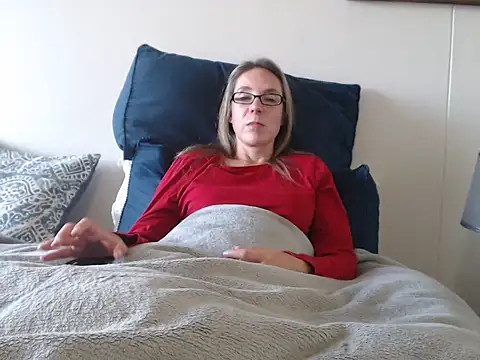 blondiesin50's Live XXX Chat