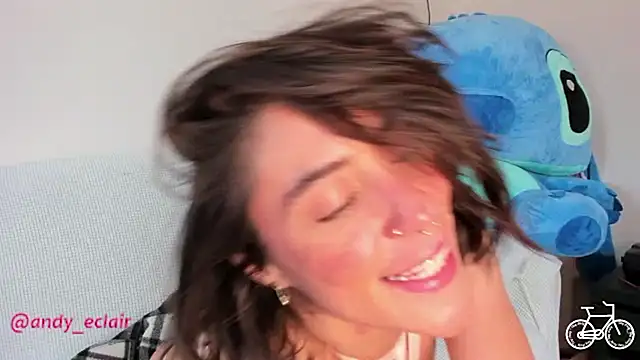 แชท XXX สดของ tinny_williams