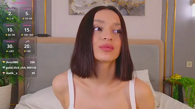 Chat +18 de AdoraCortes ao vivo