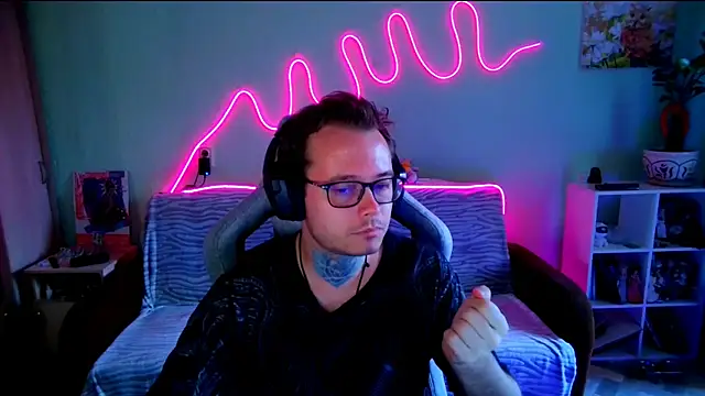 MeLanXolik Webcam Show