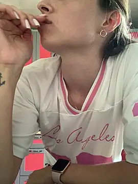 Chat XXX en directo de SeducingYoghourt