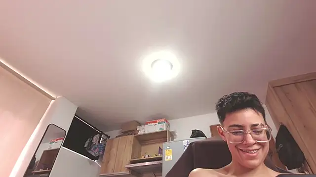 Cutie_Shy_ 现场XXX聊天