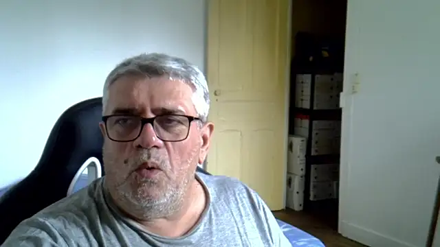 Pokazy przed kamerką – Laurent_oldmen