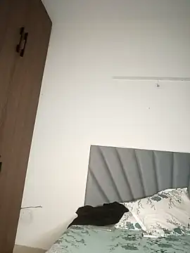 Virgin_Aisha 라이브 XXX 채팅