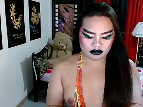 TSbrianaHugeCock Pertunjukan Webcam