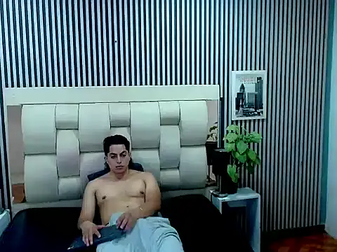 Alex_Wolft: вебкам-шоу
