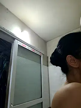 Basanis68 Live XXX Chat