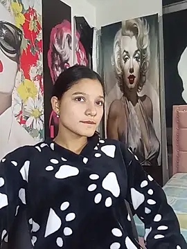 Sweet_Innocence_'s Live XXX Chat