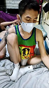 Christopher1024 即時 XXX 聊天