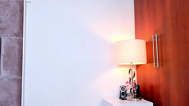 Nia_Bunny élő XXX-chatje