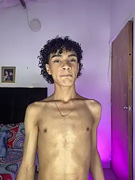 HotboyLyann Live XXX chat