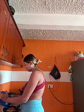 Živý XXX chat SALOOMEE__