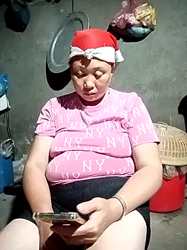 XXX chat uživo modela kalara_kail