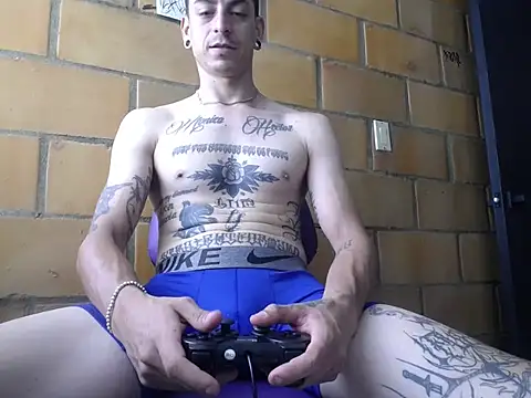 Show modela xxxmethodic na web-kameri
