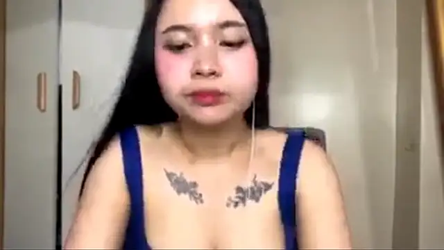 LorindaBeser's Live XXX Chat