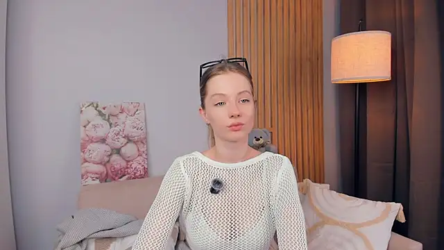 Show modela katemossse na web-kameri