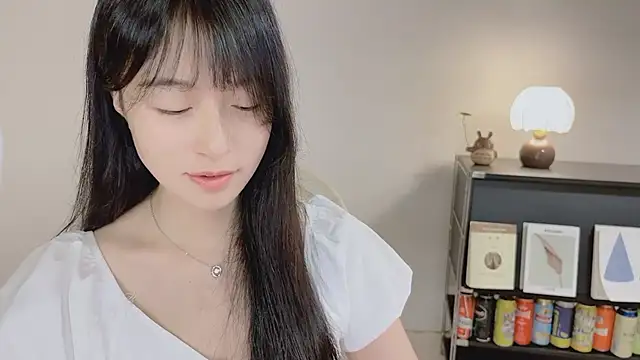 Onechestnut's Live XXX Chat