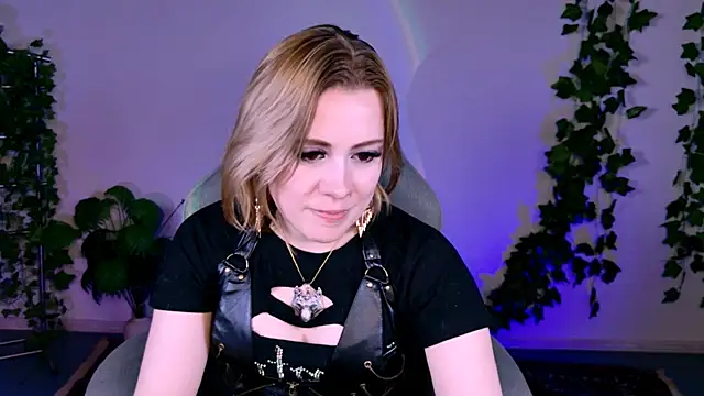 Kumiho_7777's Live XXX Chat