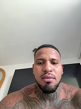 zaiin_diesel's Webcam Show