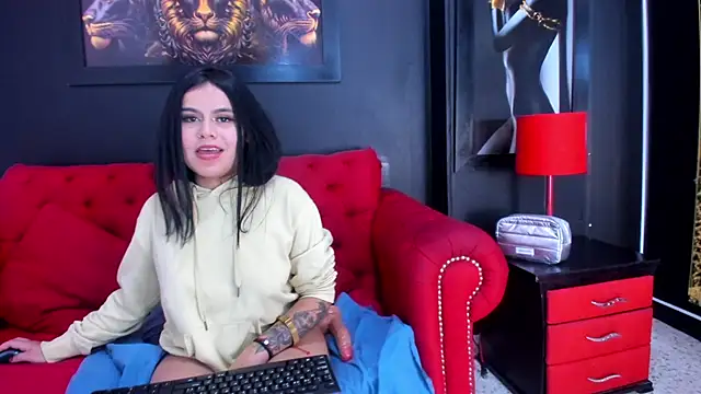 Mila_Shade Chat XXX live