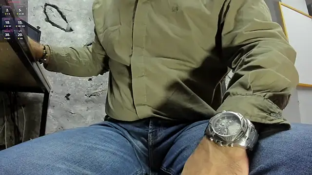 Maxi_thebig_daddy Adlı Modelin Web Kamerası Şovu