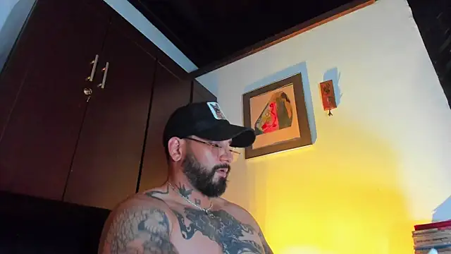 XXX chat uživo modela CamiloGray_