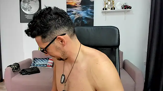 BrutusK08 Live XXX-chat