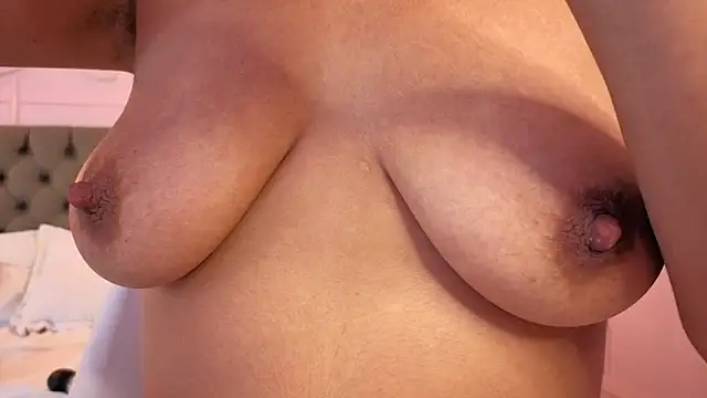 XXX chat uživo modela carol_69