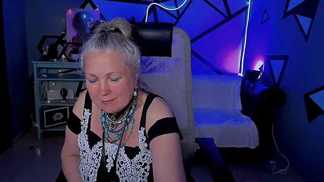 LilaMaharani's Live XXX Chat