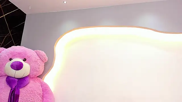 ArianaBlackk 网络视讯表演