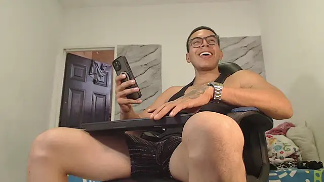 Sofiafuck20's Live XXX Chat