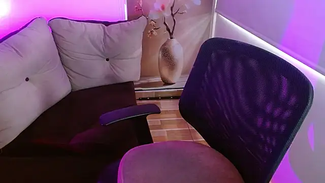 Chat +18 de milfrousse ao vivo