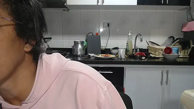 kateleyagrey 라이브 섹스 캠 쇼