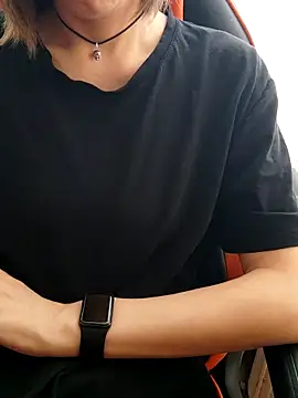 Aashikalaa's Live XXX Chat