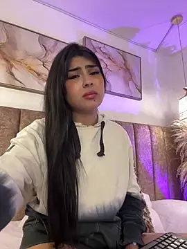 Czat XXX na żywo – SofiVelvet_
