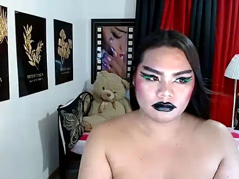 TSbrianaHugeCock's Webcam Show