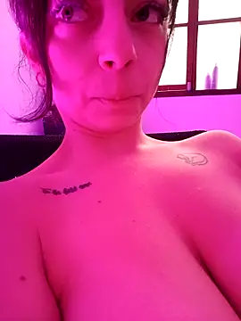anntonella_watson Chat XXX in diretta