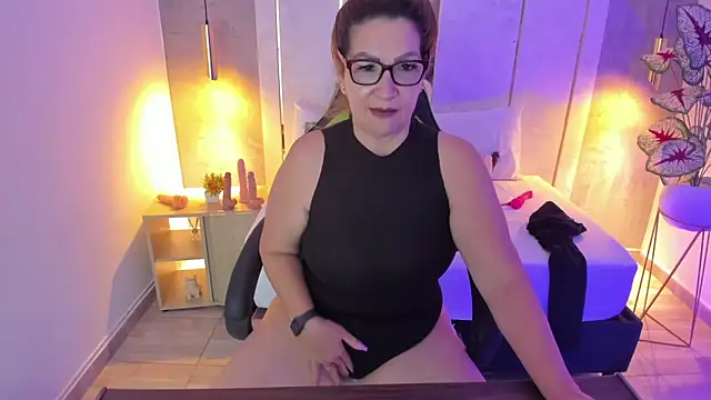 gisela27 live XXX chat