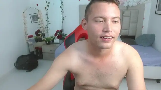 sven_fox723's Webcam Show