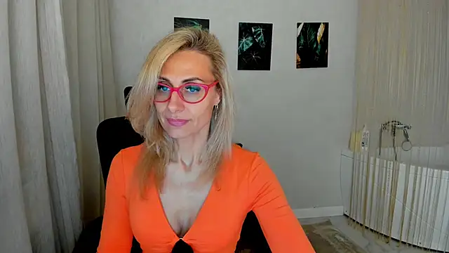 XXX chat uživo modela MuseOfStage