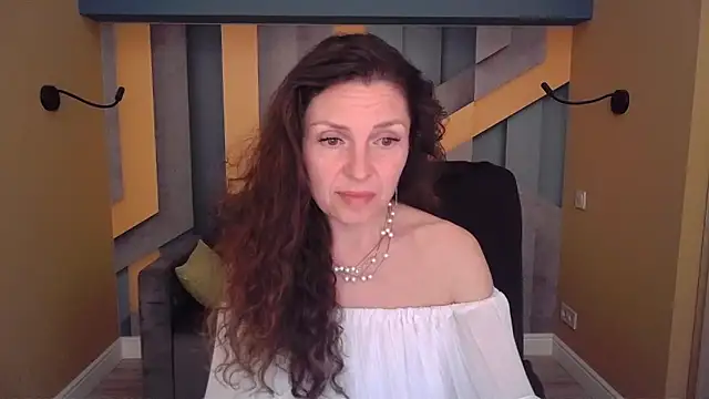 EllaLong Live XXX Chat
