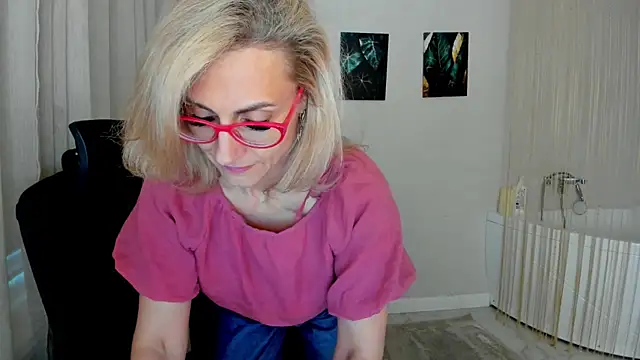 XXX chat uživo modela MuseOfStage