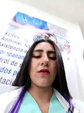 CAROLINE__07 Adlı Modelin Canlı XXX Sohbeti